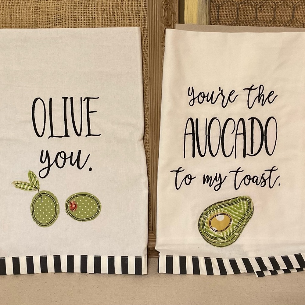 2 Embroidered kitchen tea towels